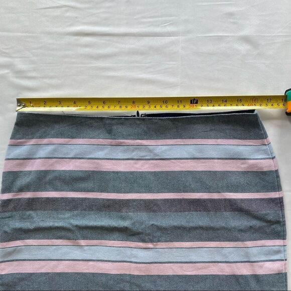 GAP Women’s Striped Color Block Mini Skirt - Picture 2 of 8